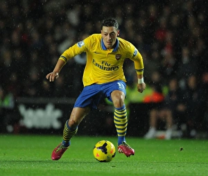 Mesut Ozil in Action: Southampton vs Arsenal, Premier League 2013-14