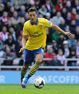Mesut Ozil in Action: Sunderland vs. Arsenal, Premier League 2013-14