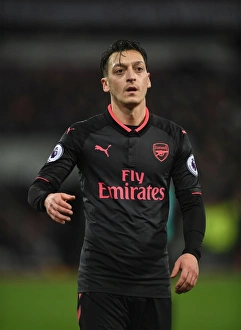 Mesut Ozil in Action: West Ham United vs Arsenal, Premier League 2017-18