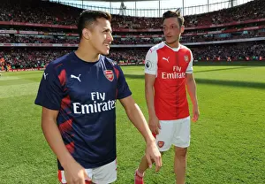 Mesut Ozil and Alexis Sanchez: A Moment of Connection at Arsenal's Emirates Stadium (Arsenal v Everton 2016-17)