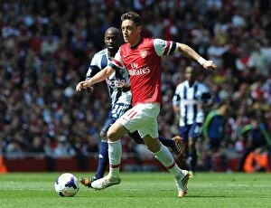 Arsenal v West Bromwich Albion 2013-14 Collection: Mesut Ozil (Arsenal). Arsenal 1: 0 West Bromwich Albion. Barclays Premier League. Emirates Stadium