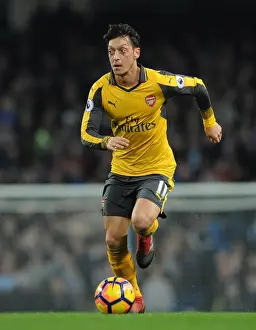 Mesut Ozil (Arsenal). Manchester City 2: 1 Arsenal. Premier League. Eithad Stadium