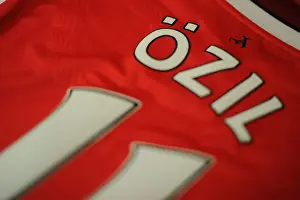 Arsenal V AFC Bournemouth 2016/17 Prints: Mesut Ozil: Arsenal Star Ready for Action against AFC Bournemouth, 2016/17 Premier League