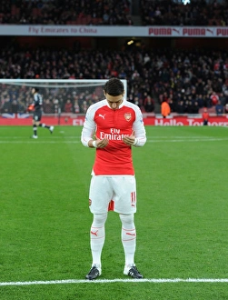 Arsenal Sunderland 2015-16 Prints: Mesut Ozil: Arsenal's Star Ahead of Arsenal vs. Sunderland (2015-16)