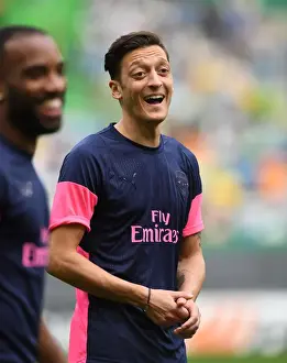 Sporting Lisbon V Arsenal 2018-19 Prints: Mesut Ozil: Arsenal's Star Prepares for Europa League Showdown against Sporting Lisbon