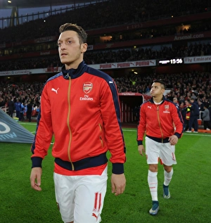Arsenal V Tottenham Hotspur 2015-16 Prints: Mesut Ozil: The Battle of North London - Arsenal vs. Tottenham Hotspur (2015-16)