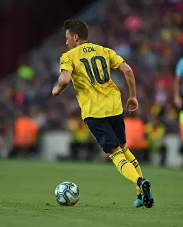 Mesut Ozil at FC Barcelona: Arsenal's Star Player in Pre-Season Clash (2019)