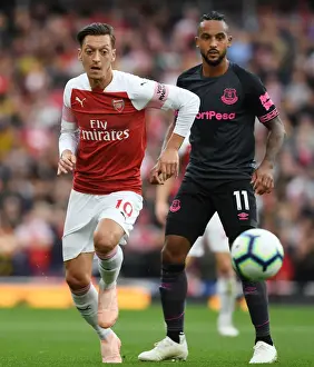 Arsenal V Everton 2018-19 Prints: Mesut Ozil Outmaneuvers Theo Walcott: Arsenal vs Everton, Premier League 2018-19