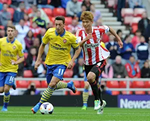 Mesut Ozil Outruns Ki Sung-Yueng: Sunderland vs Arsenal, Premier League 2013-14