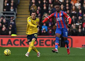 Mesut Ozil Under Pressure: A Tense Battle at Selhurst Park - Crystal Palace vs. Arsenal, Premier League 2019-20