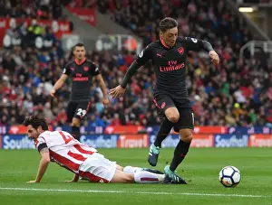 Stoke City V Arsenal 2017-18 Prints: Mesut Ozil vs Joe Allen: Battle in the Midfield - Stoke City vs Arsenal (2017-18)