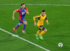 Crystal Palace V Arsenal 2016-17 Prints: Mesut Ozil vs Yohan Cabaye: Battle in the Premier League - Crystal Palace vs Arsenal (2016-17)