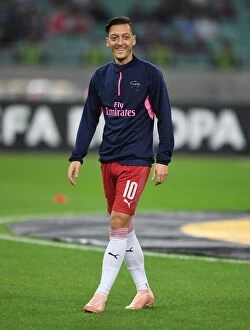 Images Dated 4th October 2018: Mesut Ozil Warming Up: Arsenal vs Qarabag, UEFA Europa League, Group E, Baku, 2018