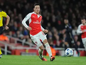 Mesut Ozil's Brilliant Performance: Arsenal Triumphs Over Dinamo Zagreb in Champions League