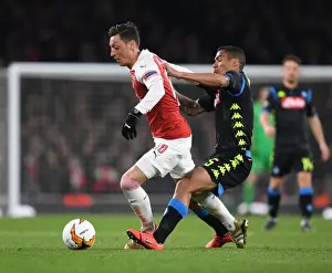 Mesut Ozil's Magic: Outsmarting Napoli's Allan in Arsenal's Europa League Victory