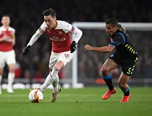 Mesut Ozil's Magic: Outsmarting Napoli's Allan in Arsenal's Europa League Victory