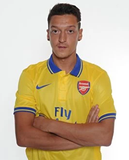 Mesut Oezil Collection: Mesut Ozil's Munich Debut: Arsenal's New Signing at Photo Shoot