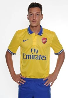 Ozil Mesut Collection: Mesut Ozil's Munich Debut: Arsenal's New Signing at Photo Shoot