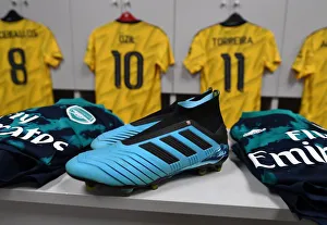Mesut Ozil's Pre-Match Routine: Arsenal vs. FC Barcelona (2019-20)