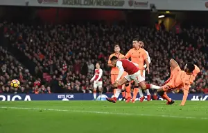 Mesut Ozil's Thriller: Arsenal's Game-Changing Goal vs. Liverpool, Premier League 2017-18