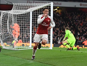 Mesut Ozil's Thrilling Goal: Arsenal vs. Liverpool, Premier League 2017-18