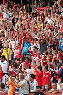 Arsenal v AC Milan 2010-11 Collection: Mexican wave. Arsenal 1: 1 AC Milan. Emirates Cup Pre Season. Emirates Stadium, 31 / 7 / 10