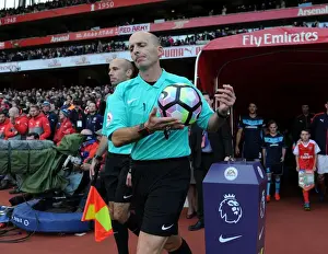 Mike Dean Readies for Arsenal vs. Middlesbrough Premier League Clash