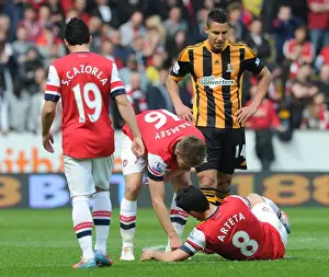 Mikel Arteta and Aaron Ramsey: Unusual Teamwork - Tooth Search on the Field (Hull City vs Arsenal, 2014)