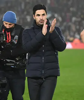 Mikel Arteta Applauds Arsenal Fans After Leeds United Victory, Premier League 2021-22