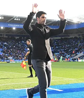 Mikel Arteta Celebrates Arsenal's Win Against Leicester City in the 2021-22 Premier League