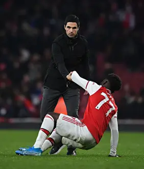 Mikel Arteta Consoles Distressed Bukayo Saka Amidst Arsenal's Defeat