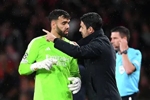 Mikel Arteta Guides Arsenal: Instructions to David Raya vs PSV Eindhoven (2023-24 UEFA Champions League)