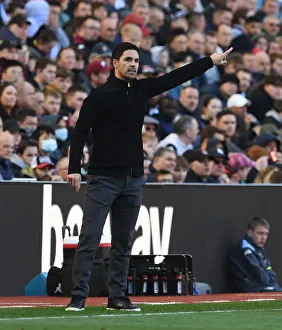 Mikel Arteta at the Helm: Arsenal vs. Aston Villa, Premier League, March 2022