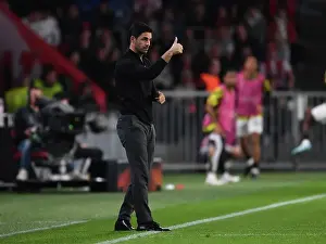 Mikel Arteta Leads Arsenal in Europa League Clash against PSV Eindhoven