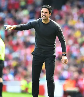 Mikel Arteta Leads Arsenal Against Leeds United in Premier League Showdown (Arsenal v Leeds United 2021-22)