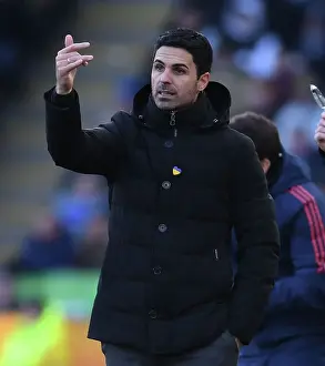 Mikel Arteta Leads Arsenal Against Leicester City in Premier League Clash
