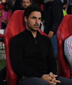 PSV Eindhoven v Arsenal 2022-23 Collection: Mikel Arteta Leads Arsenal Against PSV Eindhoven in Europa League Group A