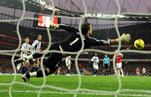 Mikel Arteta Scores Arsenal's Third Goal: Arsenal 3-0 West Bromwich Albion, Premier League, Emirates Stadium (Nov 2011)