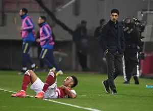 Mikel Arteta Watches as Aubameyang Faces Foul in Arsenal's Europa League Clash vs SL Benfica