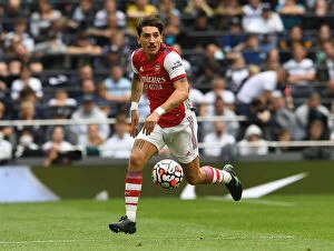 Tottenham Hotspur v Arsenal - The Mind Series 2021-22 Collection: The Mind Series: Hector Bellerin in Action - Arsenal vs. Tottenham Hotspur, 2021