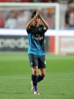 Benfica V Arsenal 2011-12 Prints: Miyaichi Applauds Arsenal Fans: Benfica vs Arsenal Pre-Season Friendly, 2011