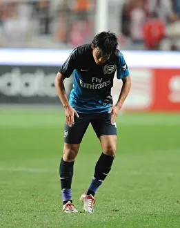 Benfica V Arsenal 2011-12 Prints: Miyaichi Pays Tribute to Arsenal Fans After Benfica Clash (2011-12)