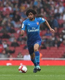 Arsenal V Benfica - Emirates Cup 2017-18 Prints: Mohamed Elneny in Action: Arsenal vs. SL Benfica, Emirates Cup 2017-18