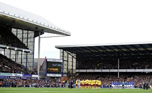 Moment of silence for Remberance Day. Everton 1: 2 Arsenal, Barclays Premier League