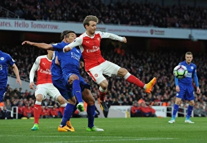 Monreal Under Pressure: Arsenal vs. Leicester City, Premier League 2016-17