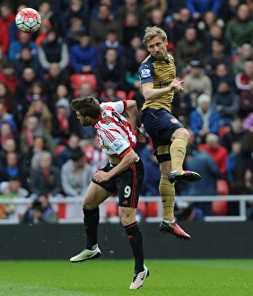 Monreal Soars Above Borini: Arsenal's Victory Moment vs. Sunderland, Premier League 2015-16