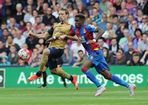 Monreal vs. Zaha: A Premier League Battle at Selhurst Park, 2015