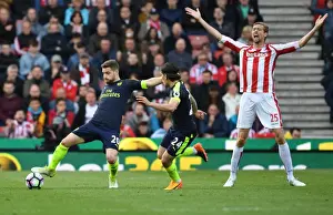 Mustafi and Bellerin Fend Off Crouch: Intense Moment from Stoke vs Arsenal, Premier League 2016-17