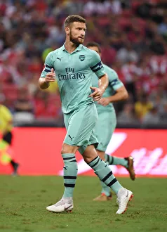 Mustafi Stands Firm: Arsenal vs. Paris Saint-Germain in 2018 International Champions Cup