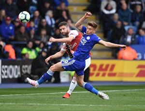 Leicester City v Arsenal 2018-19 Collection: Mustafi vs Barnes: Leicester City vs Arsenal FC - Premier League Showdown